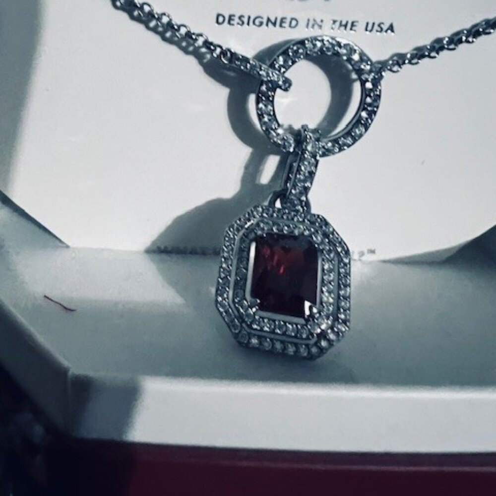 GARNET CZ ON HEMATITE PLATING - Picture 1 of 2